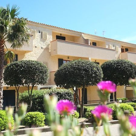 Blu Baita La Maddalena  Luaran gambar