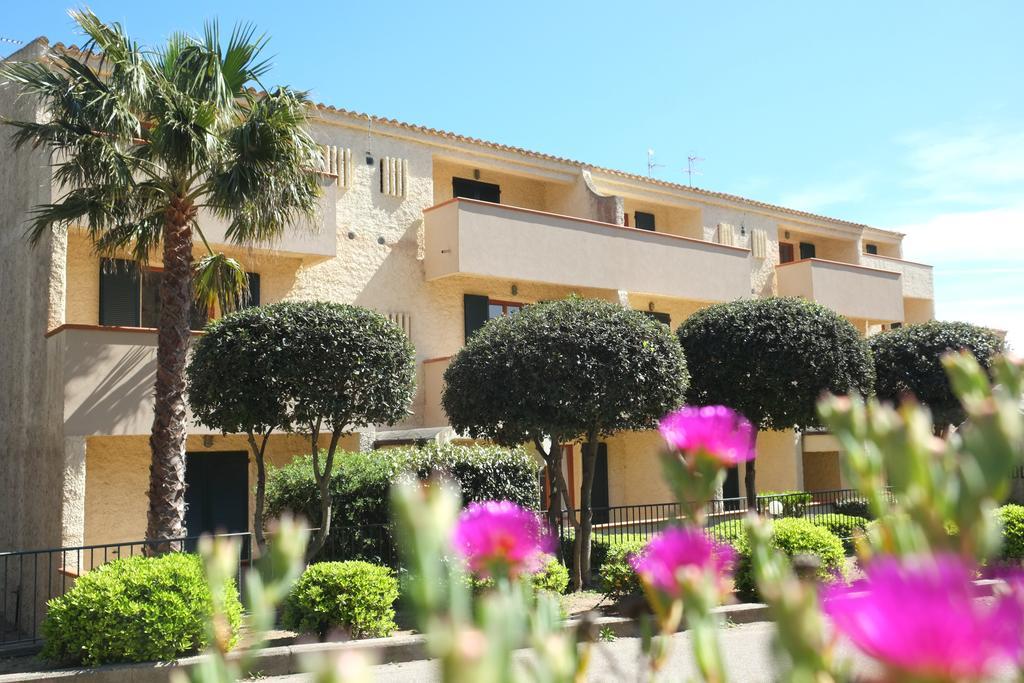 Blu Baita La Maddalena  Luaran gambar