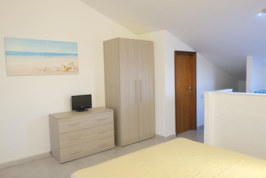 Blu Baita La Maddalena  Luaran gambar